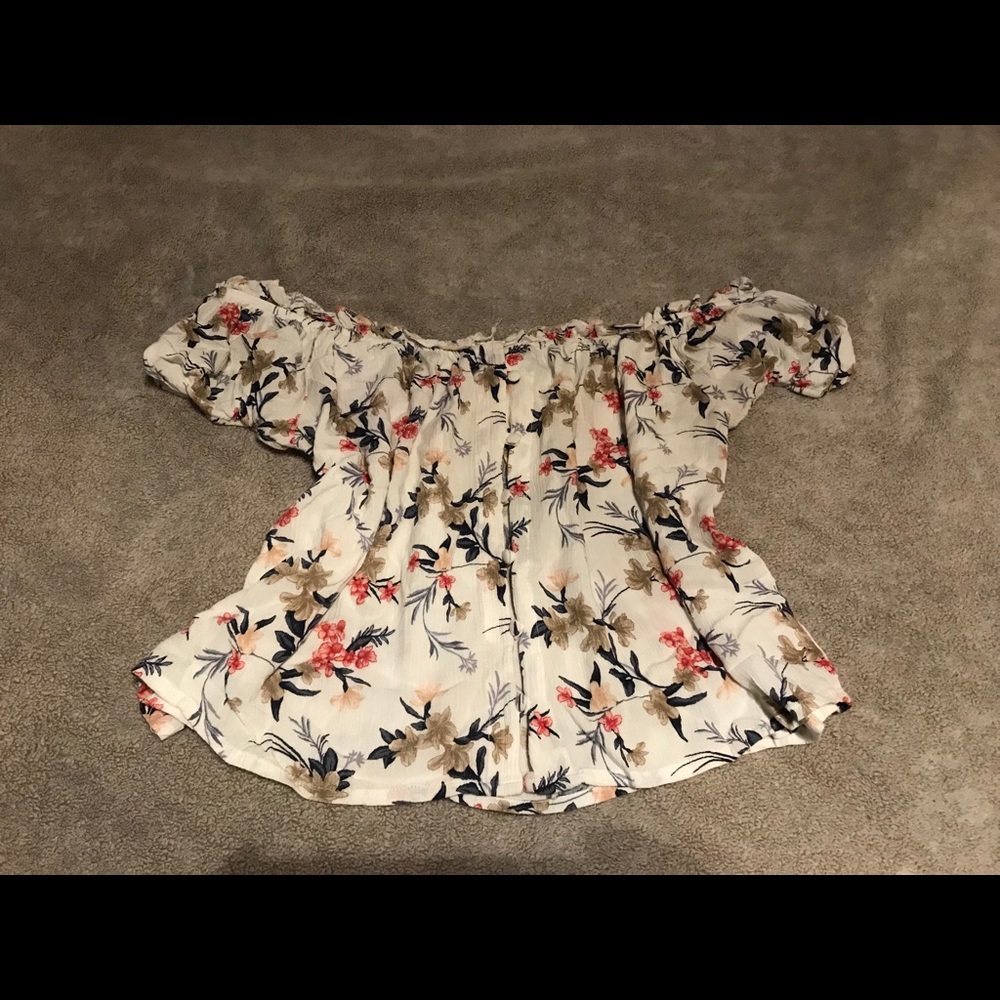 AEO off shoulders top